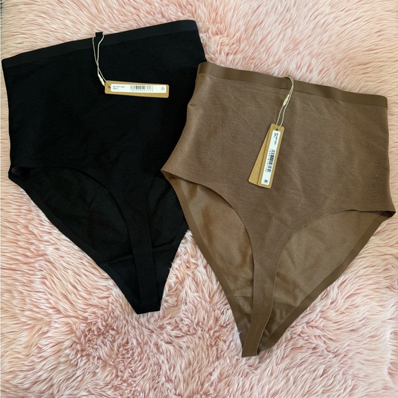 NWT SKIMS POWER MESH HIGH WAISTED THONG - Picture 12 of 12